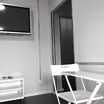 Daire Apartment&rooms Near Brandenburg Gate