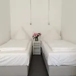 Apartment&rooms Near Brandenburg Gate Daire