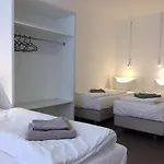 Apartment&rooms Near Brandenburg Gate *