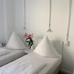 Apartment&rooms Near Brandenburg Gate