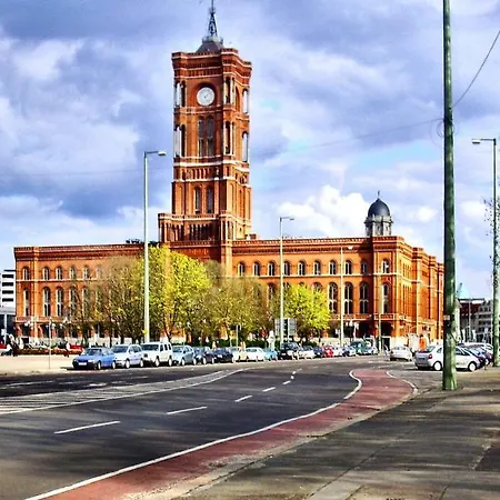 Daire Apartment&rooms Near Brandenburg Gate