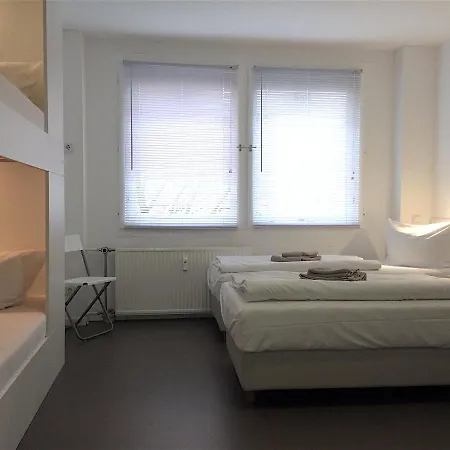 Apartment&rooms Near Brandenburg Gate Daire *