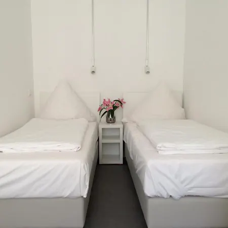 Apartment&rooms Near Brandenburg Gate Διαμέρισμα