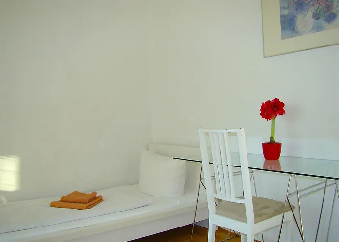 Apartment&rooms Near Brandenburg Gate Apartamento *