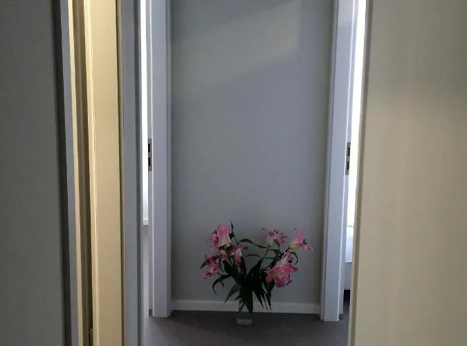 Apartment&rooms Near Brandenburg Gate * Berlim