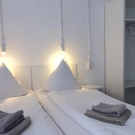 Apartment&rooms Near Brandenburg Gate 아파트 베를린