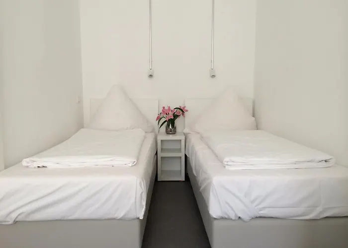 Apartment&rooms Near Brandenburg Gate Apartamento