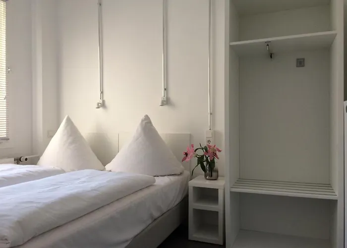 Apartment&rooms Near Brandenburg Gate *